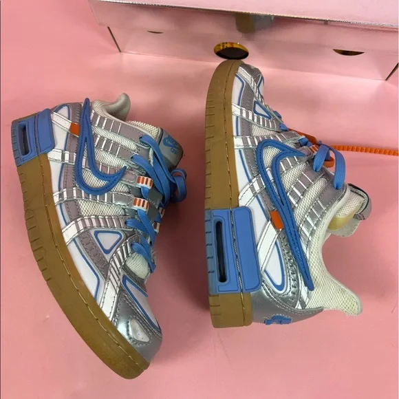 Off-White : Nike Air Rubber Dunk - Picture 3 of 11